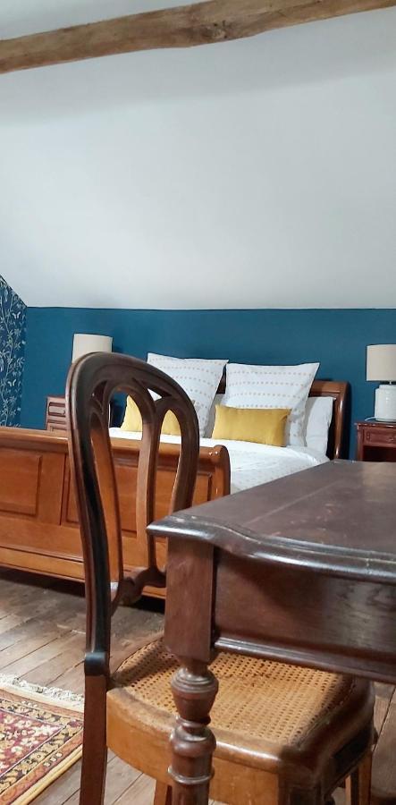 Sharecroppers Cottage With Swimming Pool Pageas Екстер'єр фото