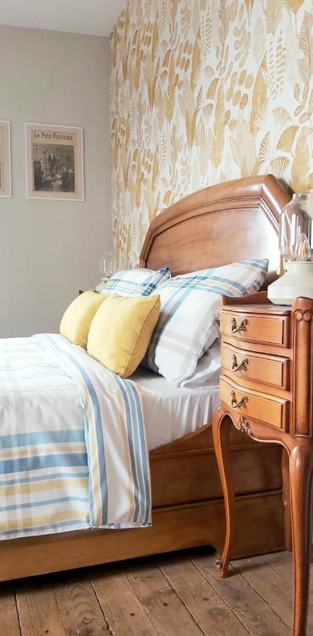 Sharecroppers Cottage With Swimming Pool Pageas Екстер'єр фото